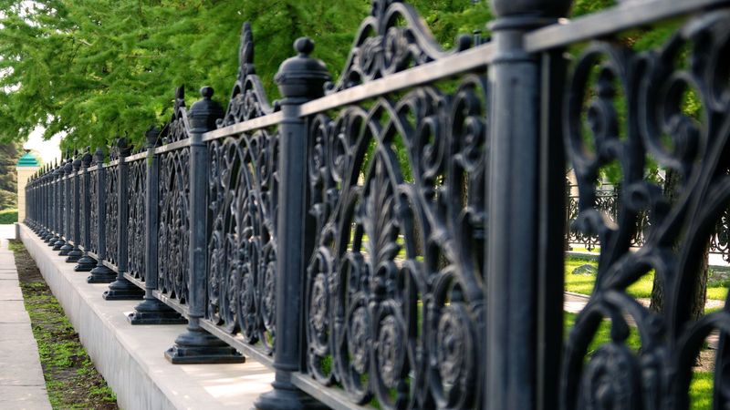 Enjoy a Classic Style with Wrought Iron Railings in Chicago